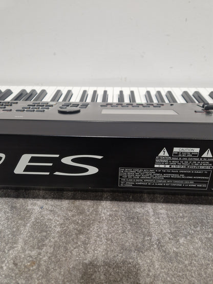 Yamaha S90ES - 88-Key Stage Synthesizer - Very Good w/ Power Supply