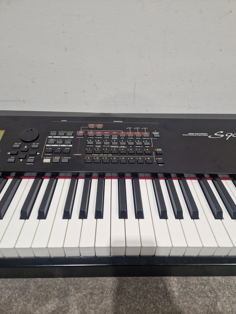 Yamaha S90ES - 88-Key Synthesizer - Spares or Repair - Image 9