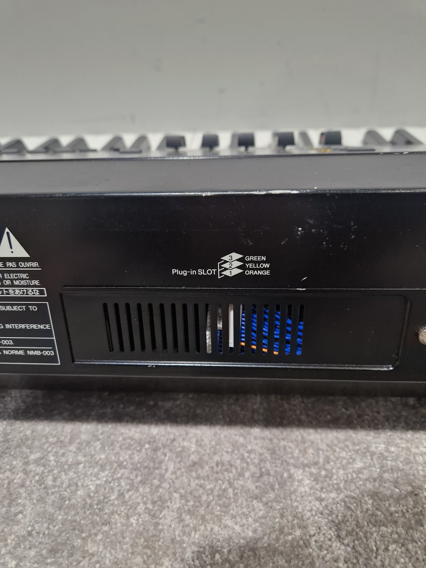 Yamaha S90ES - 88-Key Synthesizer - Fair w/ Power Supply