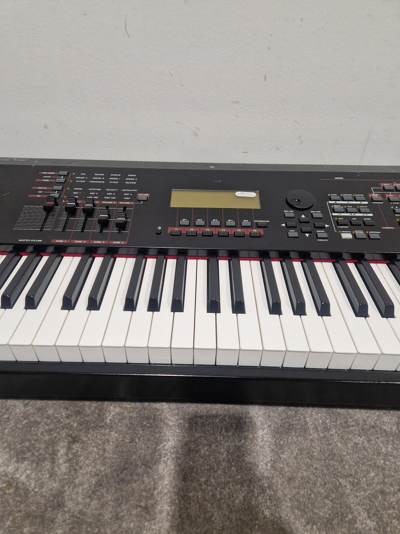 Yamaha S90ES - Digital Synthesizer - Spares or Repair w/ Power Supply - Image 8