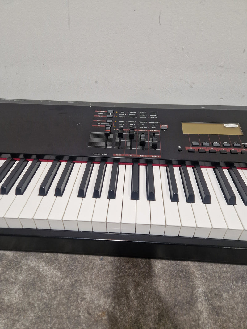 Yamaha S90ES - Digital Synthesizer - Spares or Repair w/ Power Supply - Image 9
