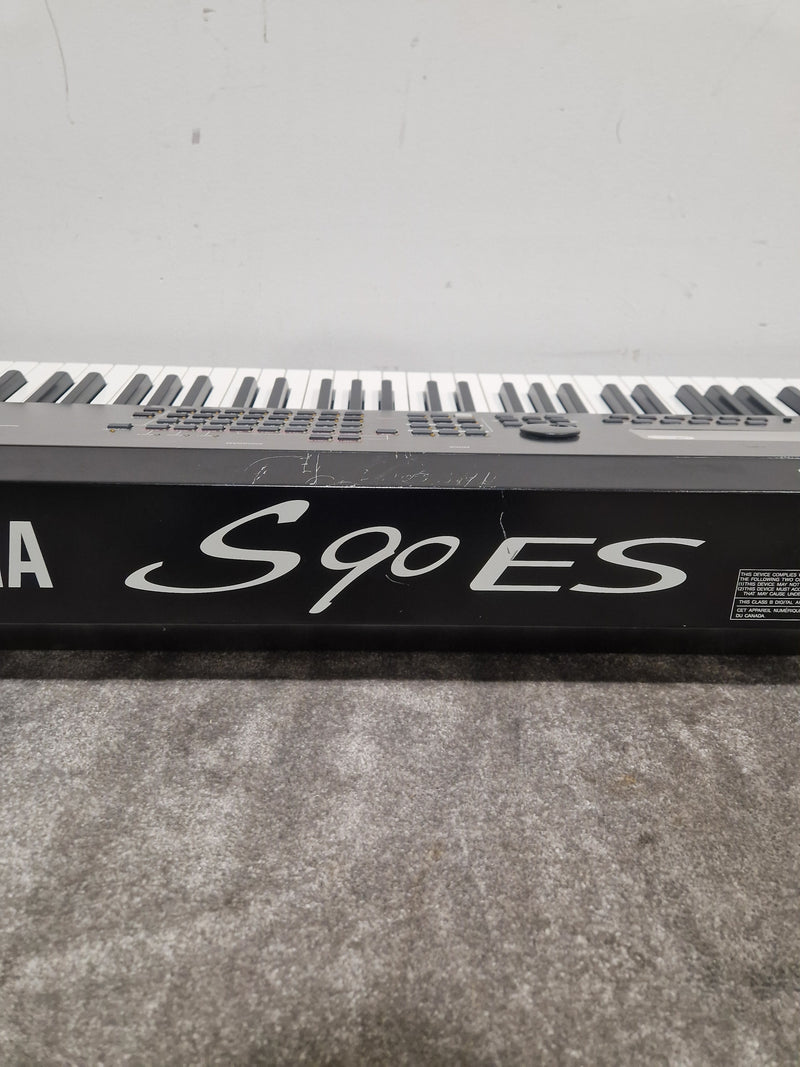 Yamaha S90ES - Digital Synthesizer - Spares or Repair w/ Power Supply - Image 17
