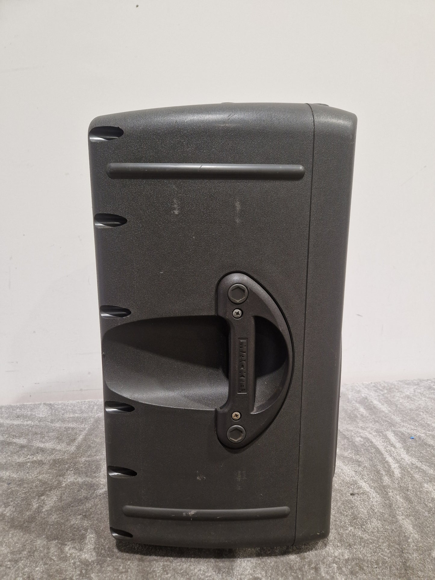 Mackie C300 PA Speaker - 400W Passive Loudspeaker - Very Good