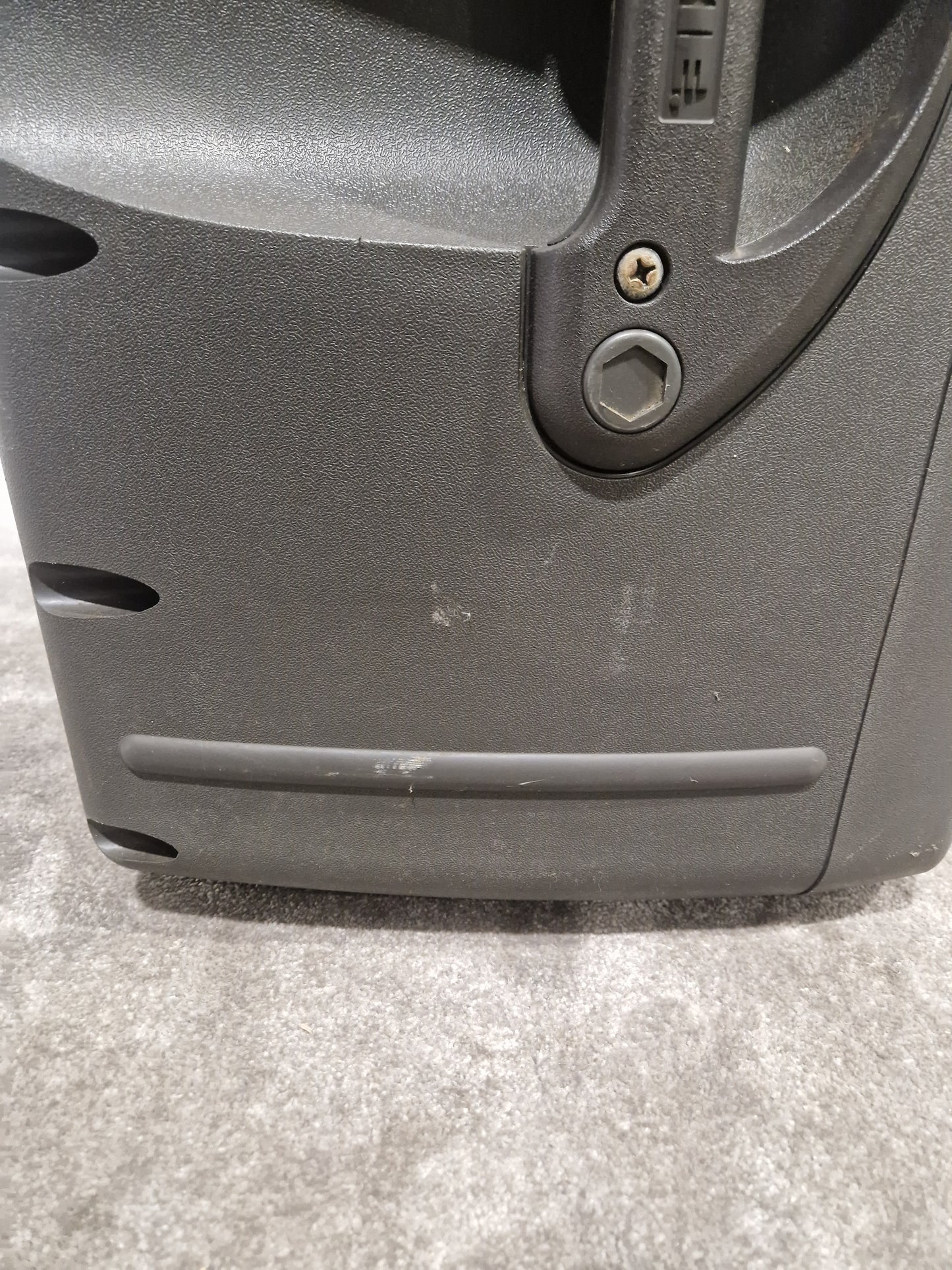 Mackie C300 PA Speaker - 400W Passive Loudspeaker - Very Good