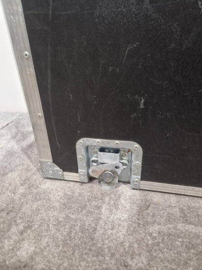 Boss Wheel ON Flight Case, Internal Foam Protection - Durable Transport Solution - Good