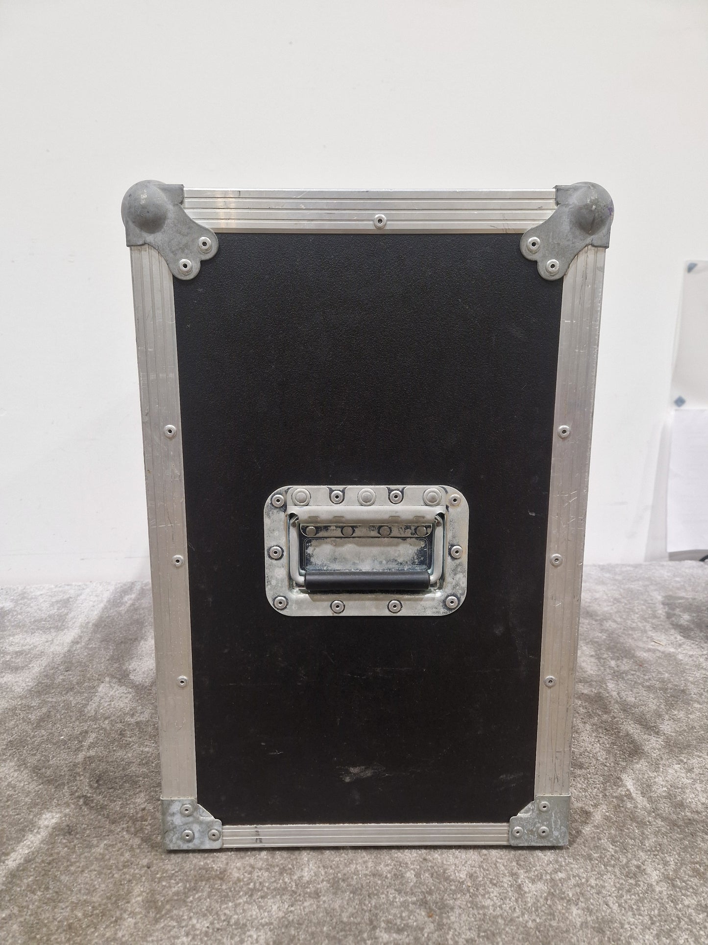 Boss Wheel ON Flight Case, Internal Foam Protection - Durable Transport Solution - Good