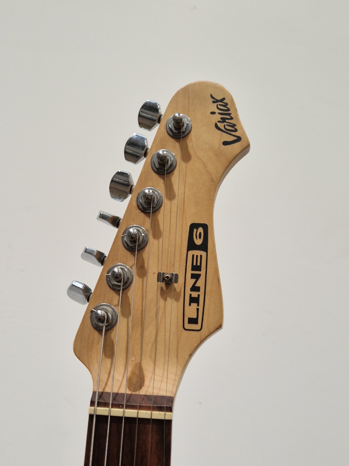 Line 6 Variax Guitar - Modeling Electric - Spares or Repair