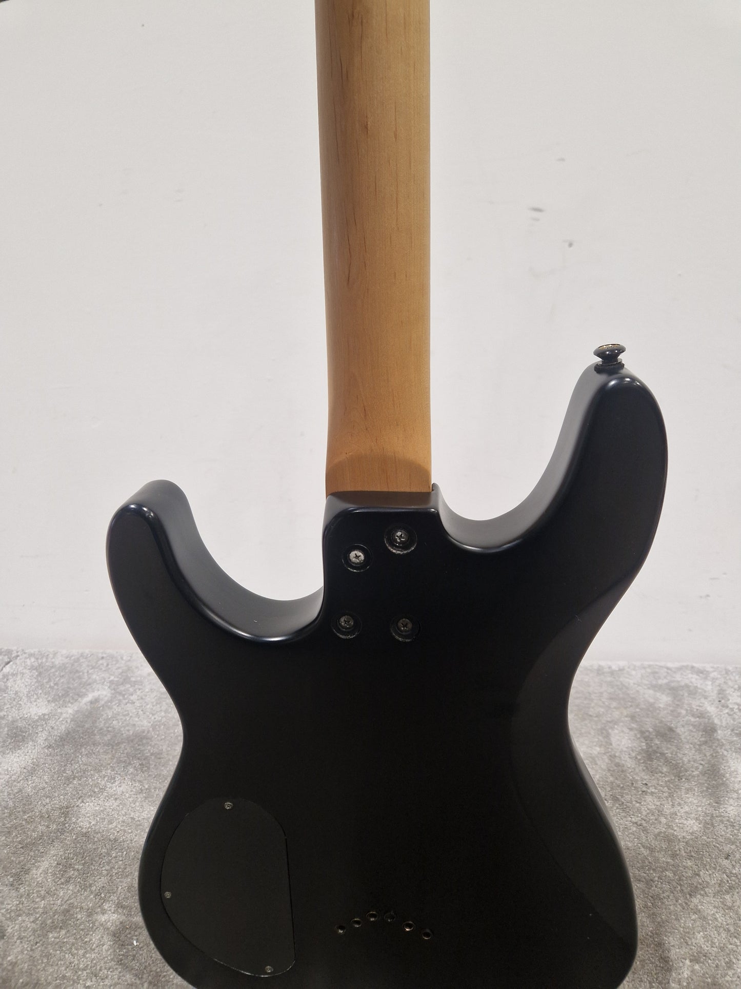 Dean Vendetta Black - Solid Body Electric Guitar - Very Good w/ New Strings