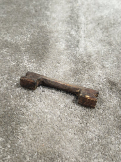 Morrocan Loutar - Traditional Ornamental String Instrument - Good