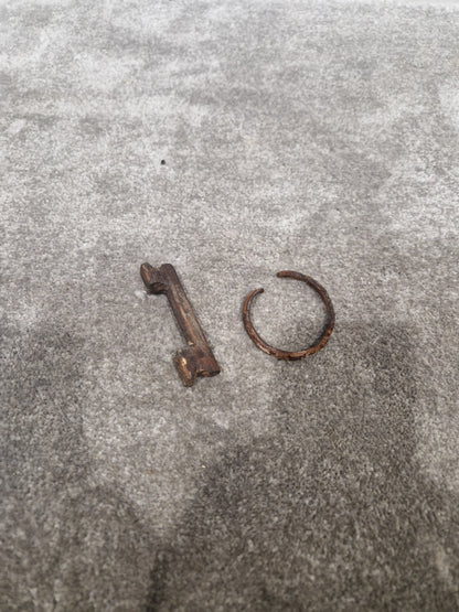 Morrocan Loutar - Traditional Ornamental String Instrument - Good