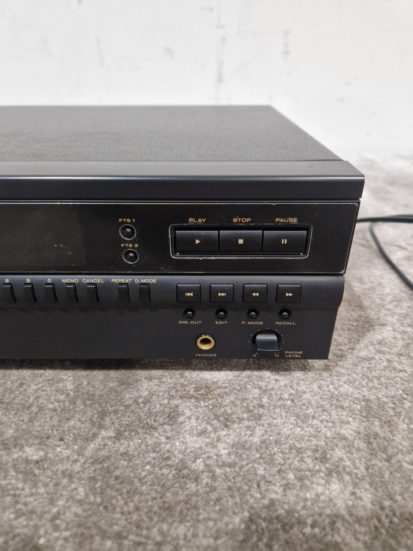 Marantz CD-52 MkII - CD Player - Spares or Repair w/ Power Supply & Remote