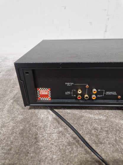 Marantz CD-52 MkII - CD Player - Spares or Repair w/ Power Supply & Remote