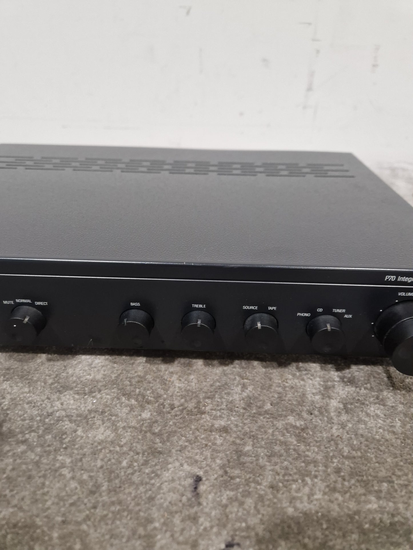 Cambridge Audio P70 Integrated Amlifier - High-Performance Audio - Excellent w/ Power Supply