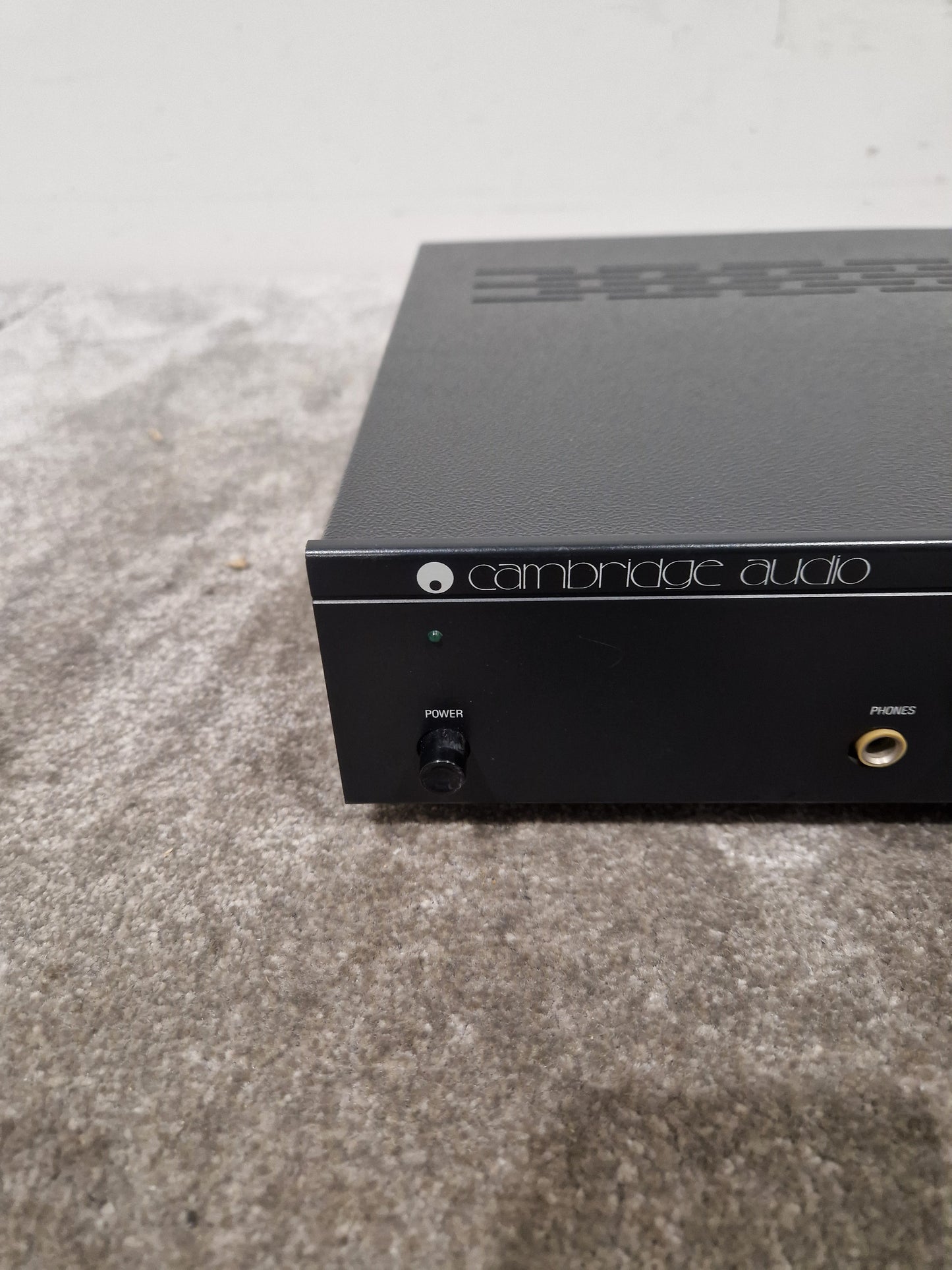 Cambridge Audio P70 Integrated Amlifier - High-Performance Audio - Excellent w/ Power Supply
