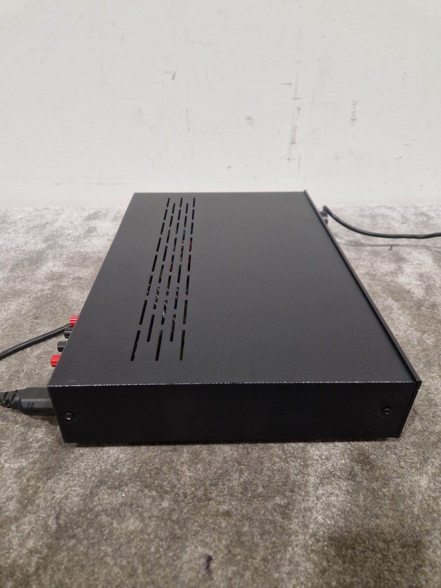 Cambridge Audio P70 Integrated Amlifier - High-Performance Audio - Excellent w/ Power Supply