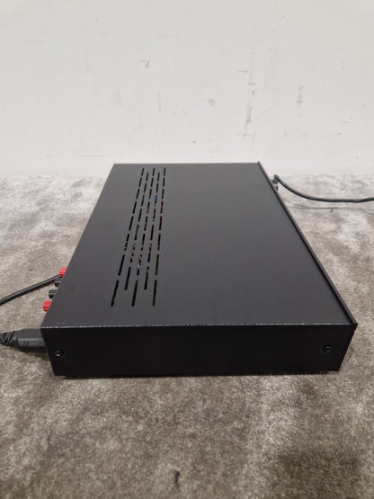 Cambridge Audio P70 Integrated Amlifier - High-Performance Audio - Excellent w/ Power Supply