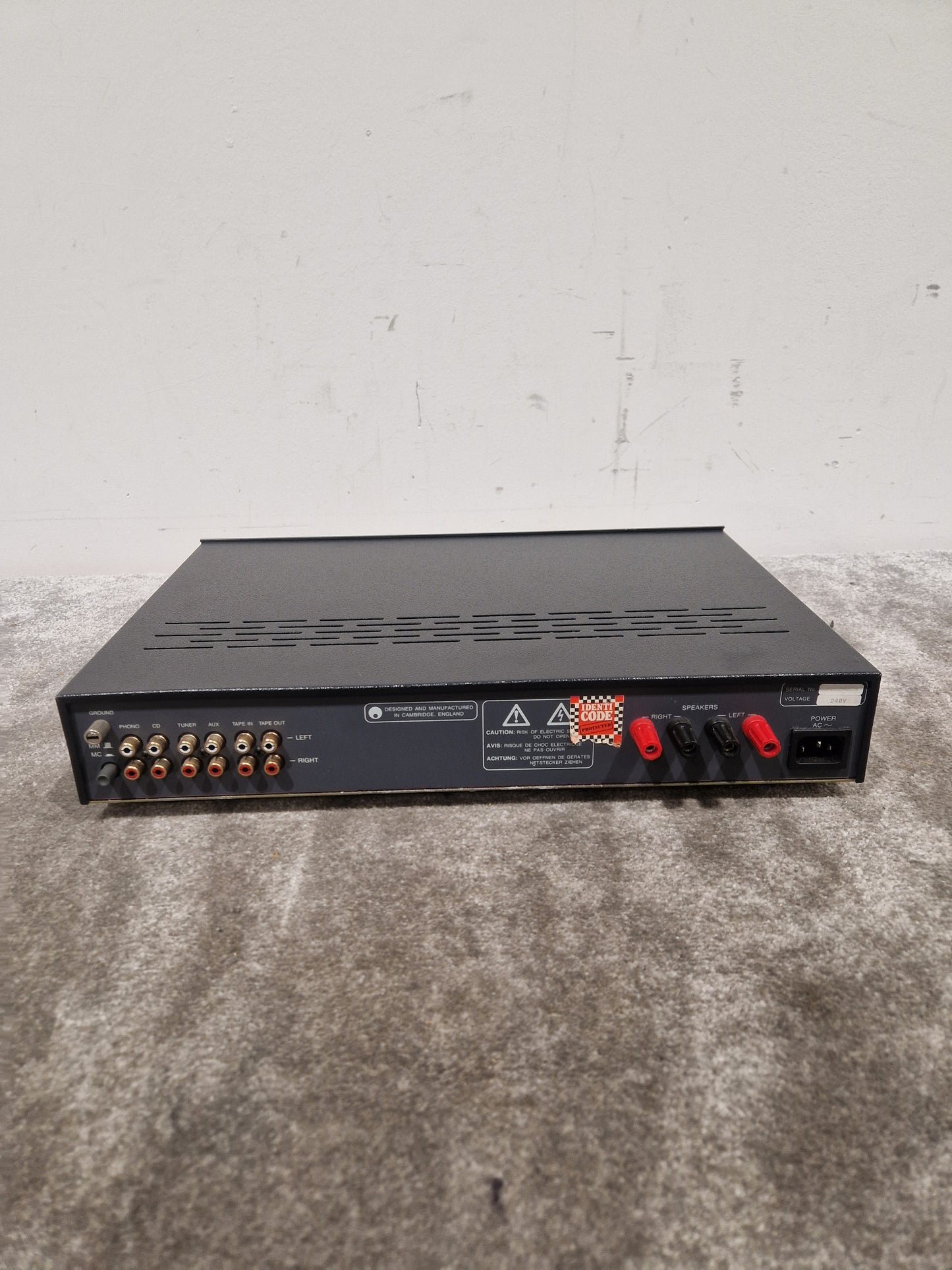 Cambridge Audio P70 Integrated Amlifier - High-Performance Audio - Excellent w/ Power Supply