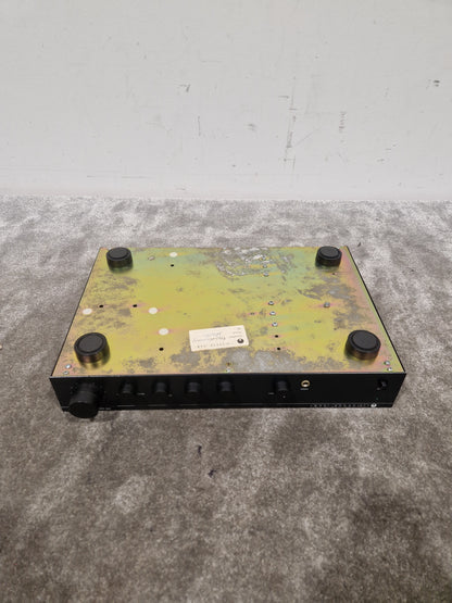 Cambridge Audio P70 Integrated Amlifier - High-Performance Audio - Excellent w/ Power Supply