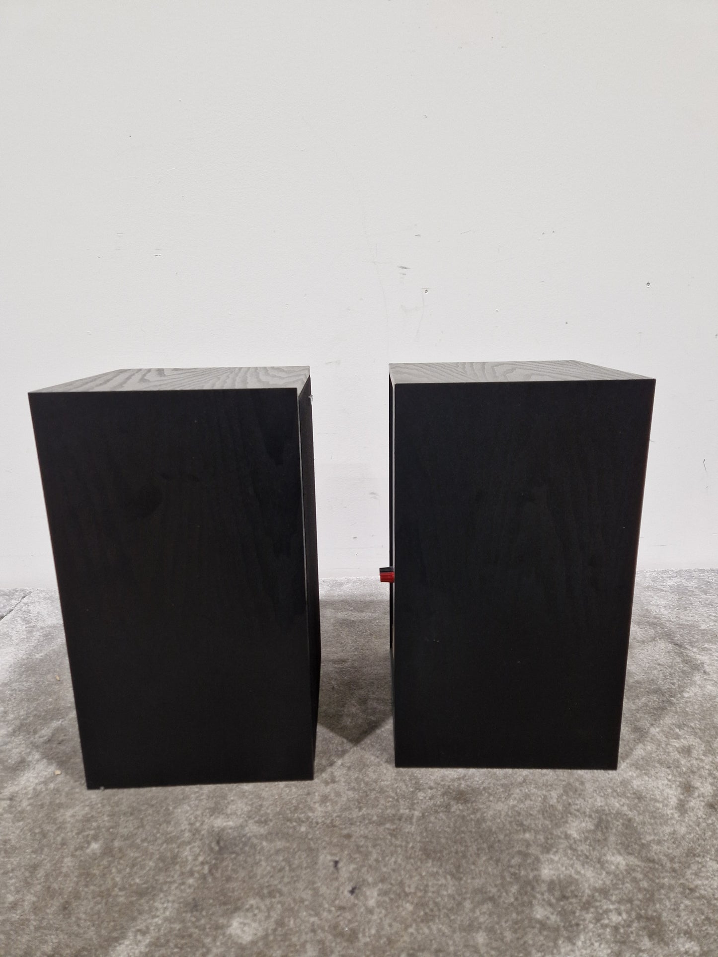 Rogers LS-4A - Pair OF HI-FI Speakers - Bookshelf Design - Excellent