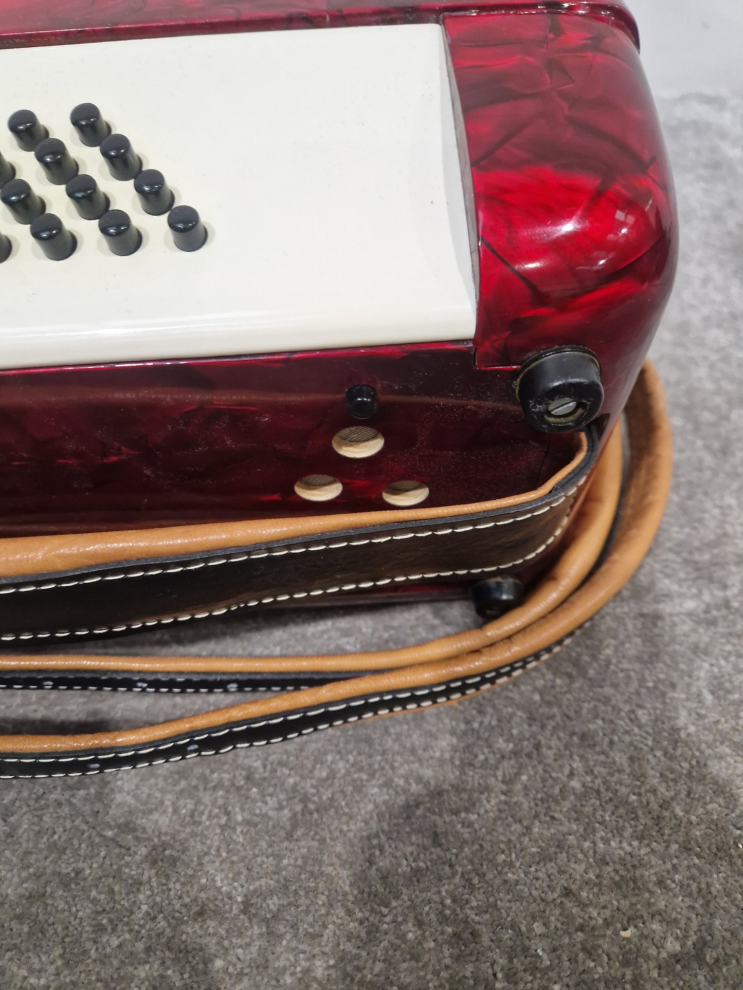 Parrot Accordion 1407 48 Bass 34 Key - Compact Design - Excellent w/ Hard Case