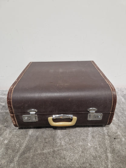 Parrot Accordion 1407 48 Bass 34 Key - Compact Design - Excellent w/ Hard Case