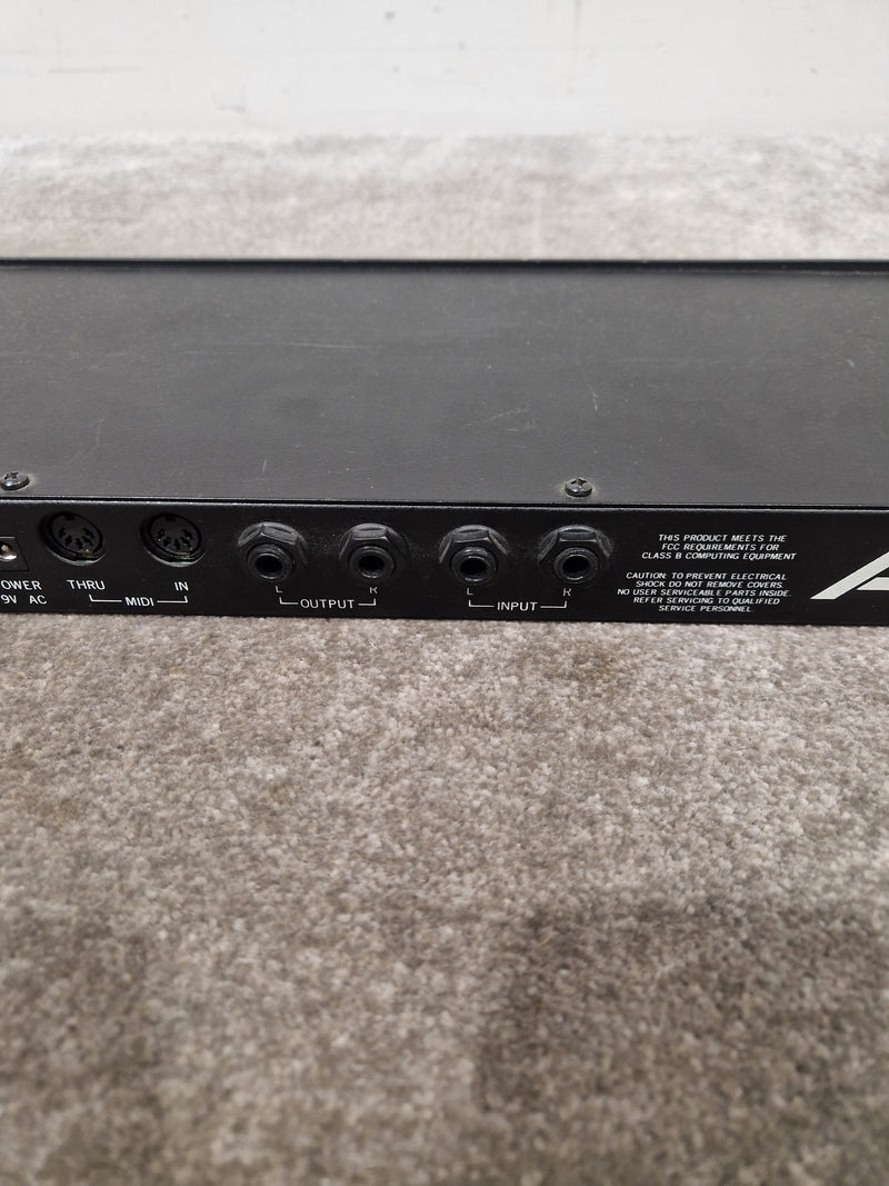Alesis Microverb 2 - Digital Reverb Unit - Spares or Repair w/ Original Box - Image 12
