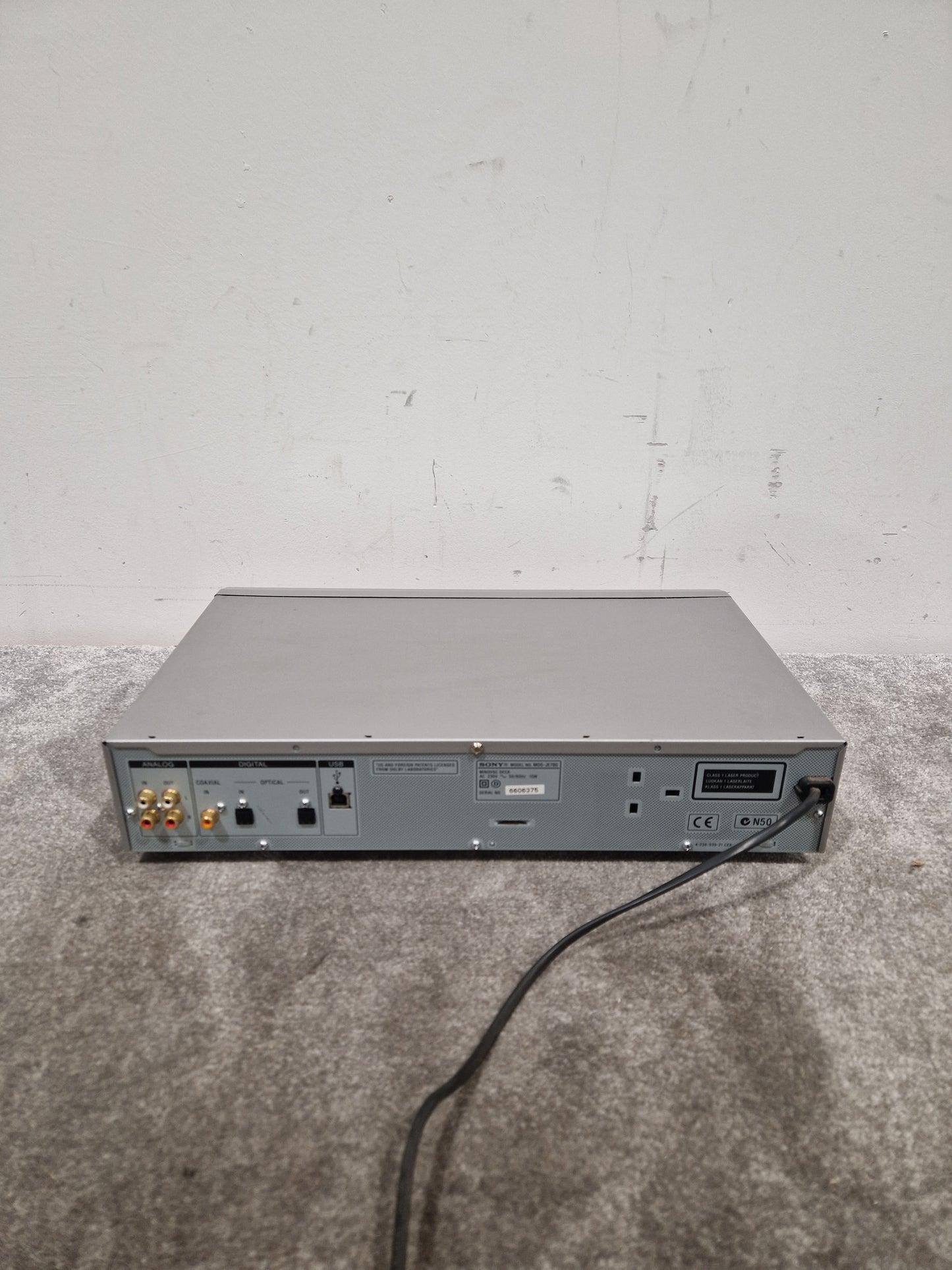 Sony MDS-JE780 - Minidisc Recorder - Spares or Repair w/ Original Box & Remote