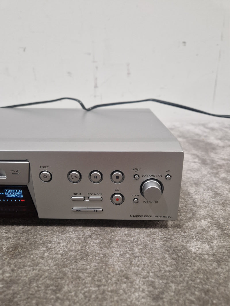 Sony MDS-JE780 - MiniDisc Player - Spares or Repair w/ Remote - Image 2