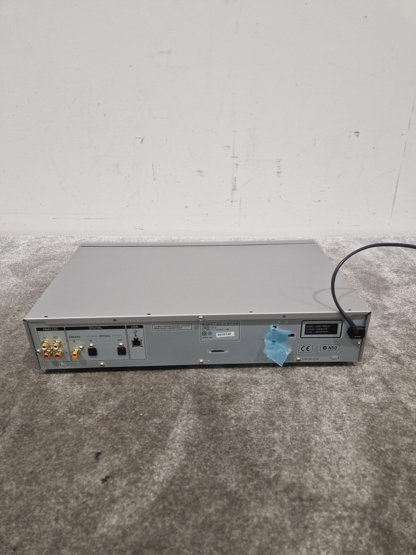 Sony MDS-JE780 - MiniDisc Player - Spares or Repair w/ Remote