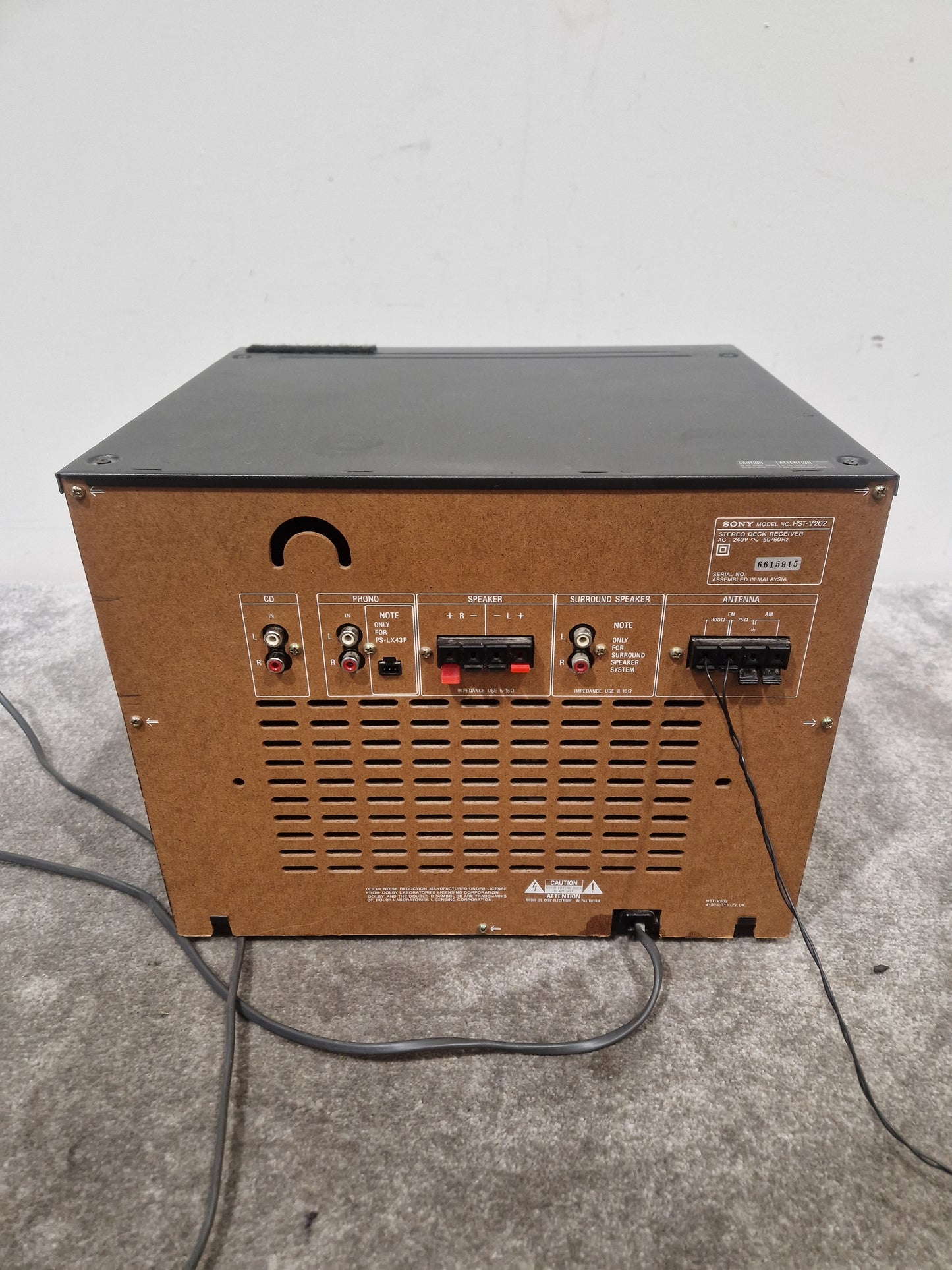 Sony LBT-V202 Stereo System - Classic Audio Setup - Fair (Read Description)