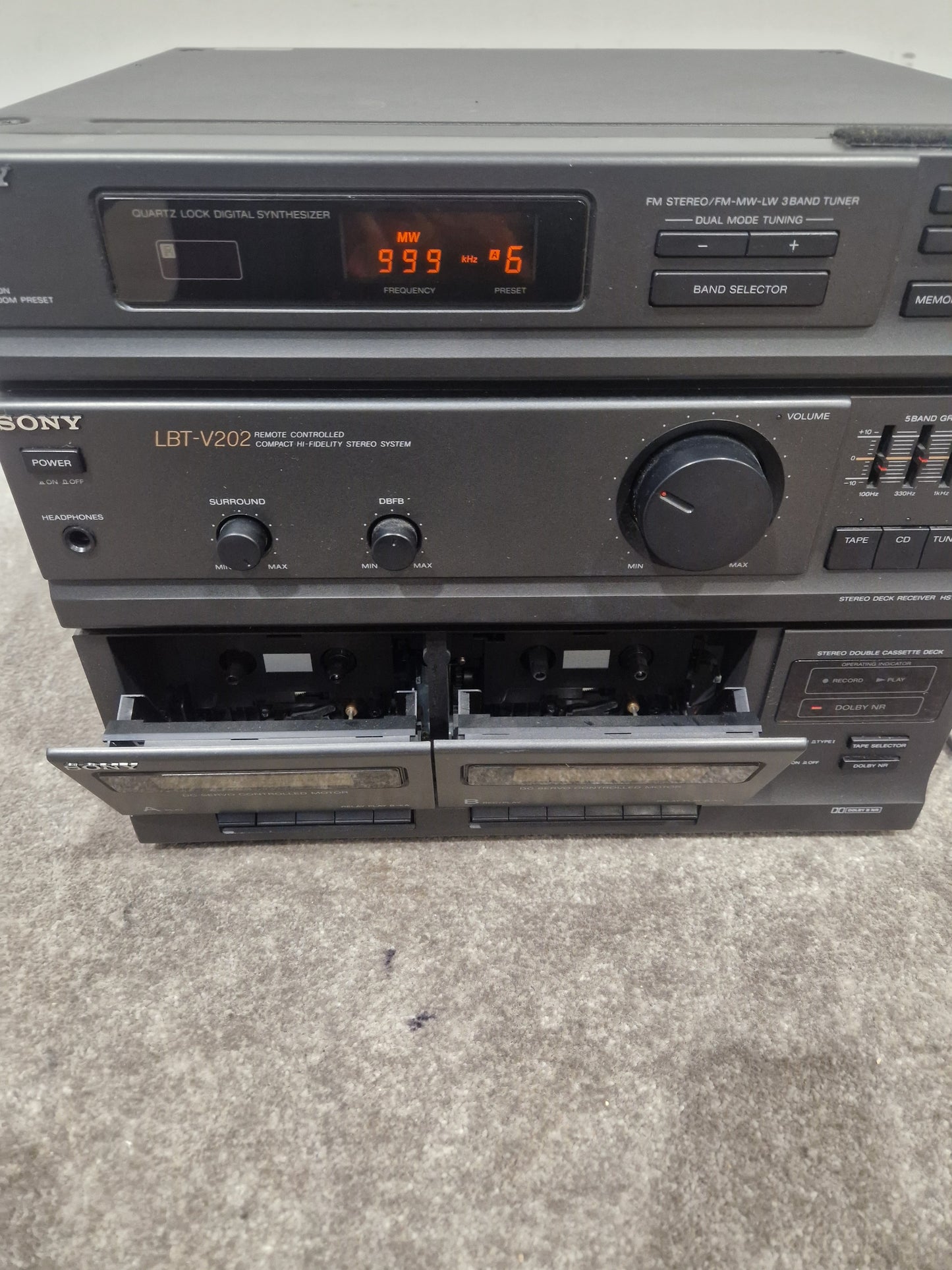 Sony LBT-V202 Stereo System - Classic Audio Setup - Fair (Read Description)
