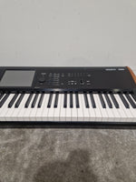 Korg Kronos 2 73 - Advanced Synth Workstation - Very Good w/ Power Supply, Manual, CDs - Image 2