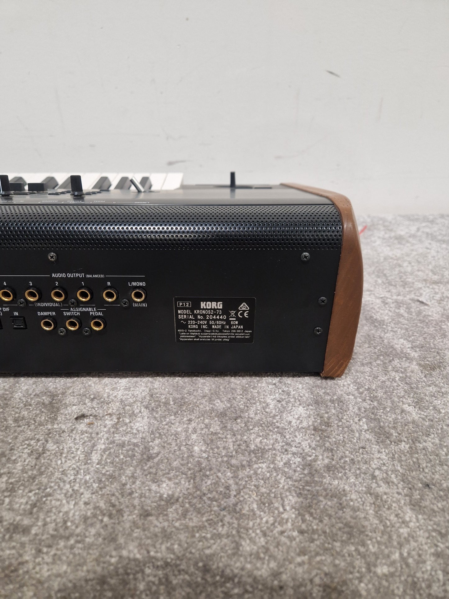 Korg Kronos 2 73 - Advanced Synth Workstation - Very Good w/ Power Supply, Manual, CDs