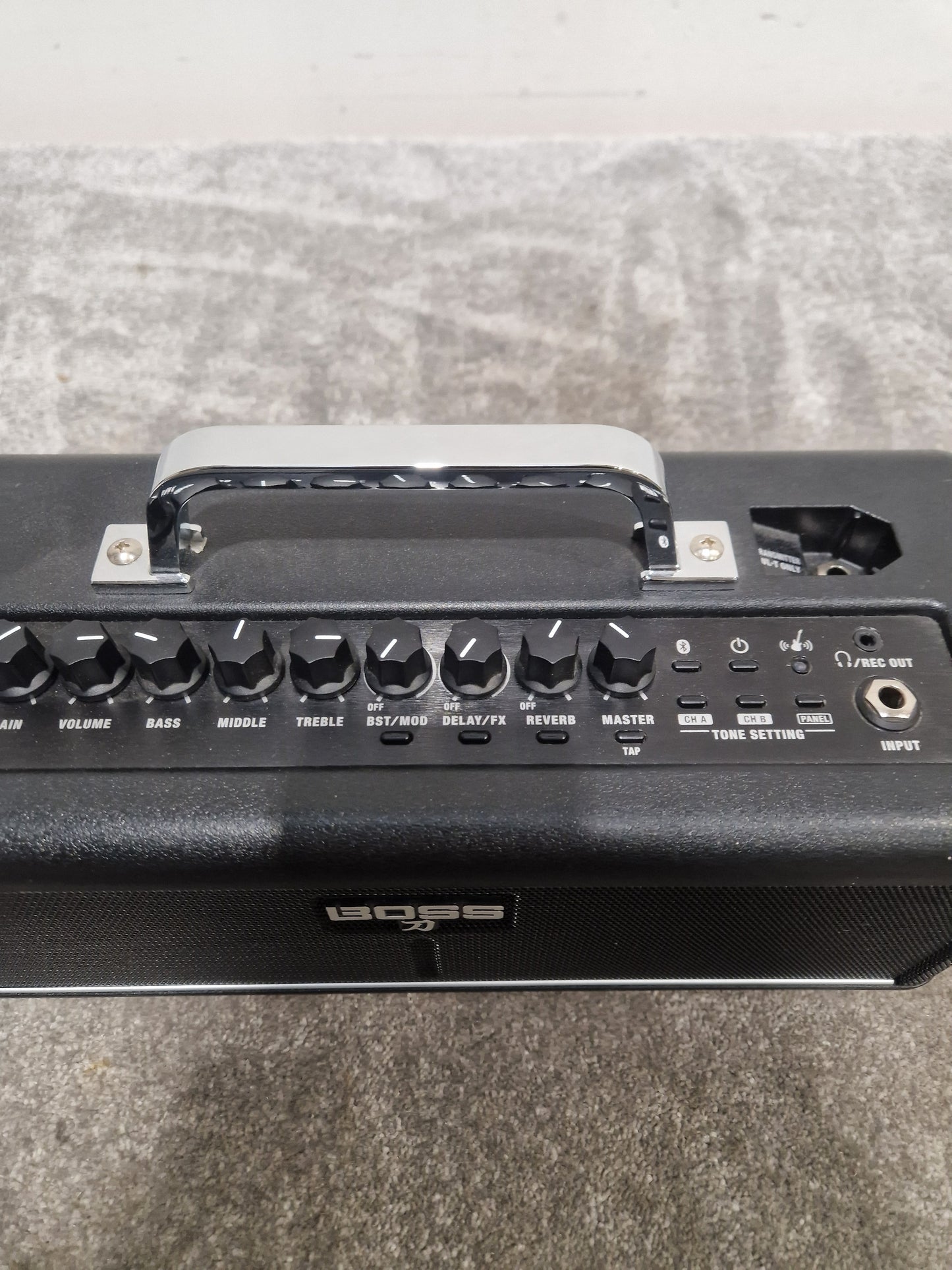 Boss Katana Air - Wireless Guitar Amplifier - Excellent w/ Original Box, Transmitter & Power Supply