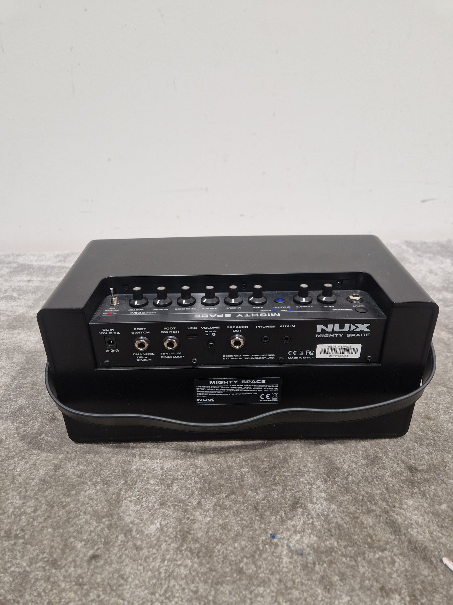 NUX Mighty Space Practice AMP - Portable Bluetooth Capability - Excellent w/ Original Box & Power Supply