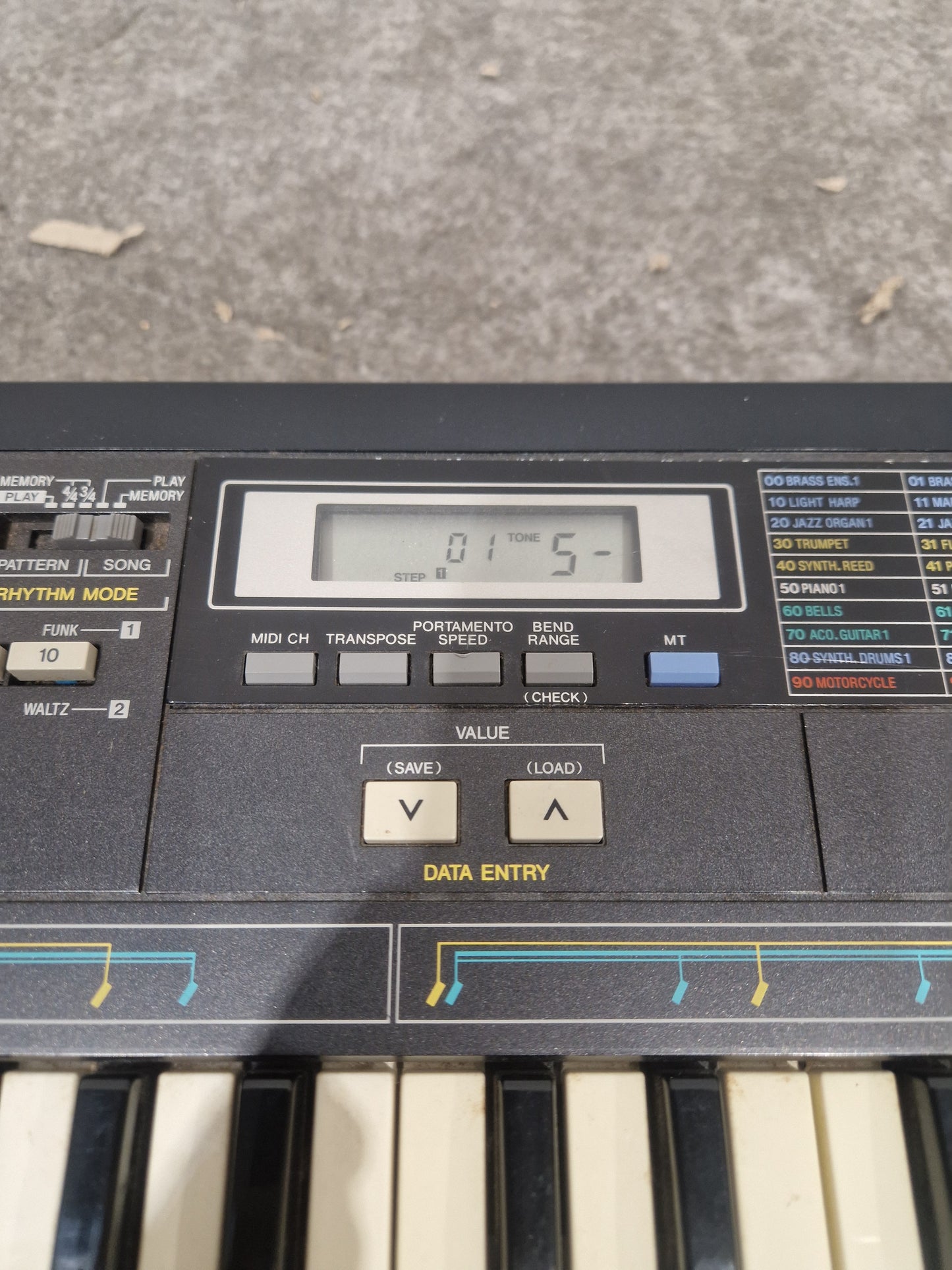 Casio CZ-230S - Digital Synthesizer - Spares or Repair w/ Original Box