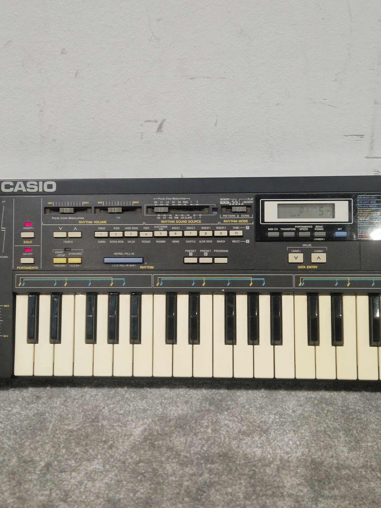 Casio CZ-230S - Digital Synthesizer - Spares or Repair w/ Original Box