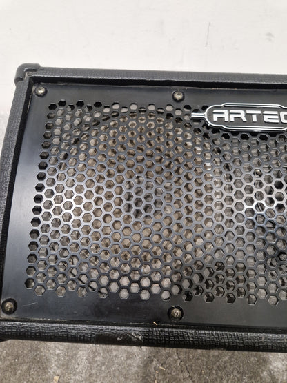 Artec PMD3-8 Amplifier - Compact Portable Design - Very Good w/ Power Supply