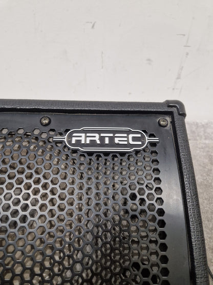 Artec PMD3-8 Amplifier - Compact Portable Design - Very Good w/ Power Supply