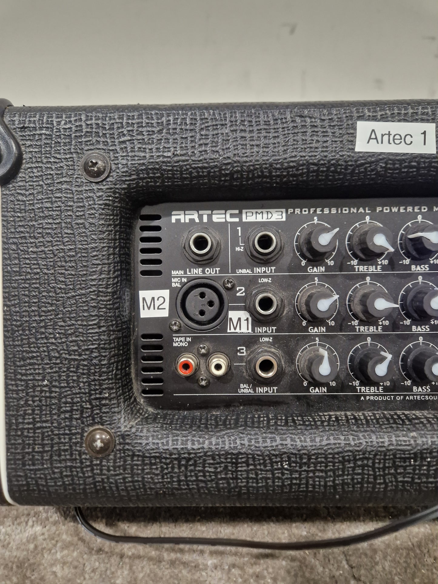 Artec PMD3-8 Amplifier - Compact Portable Design - Very Good w/ Power Supply