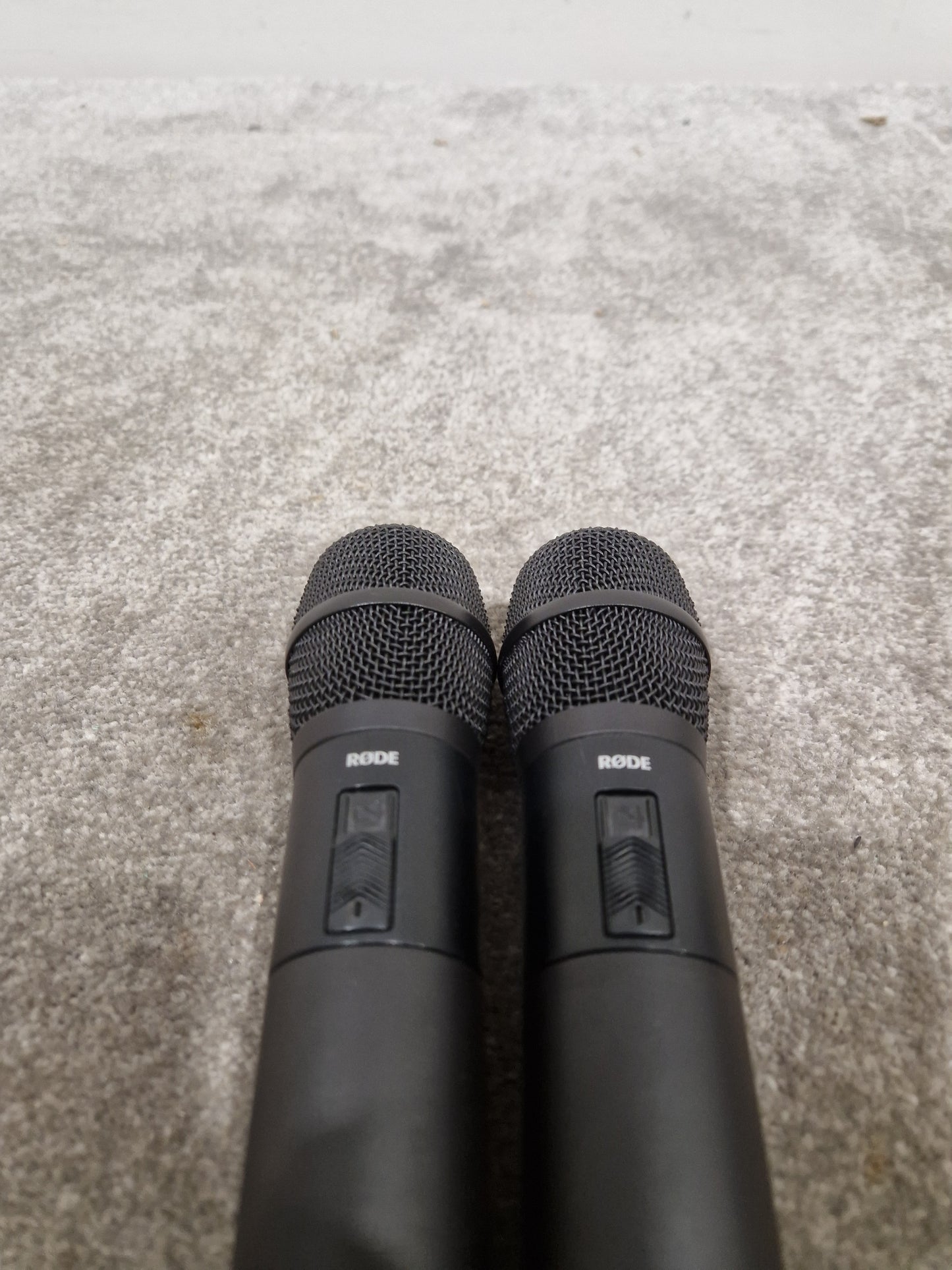 Rode Link TX-M2 Microphone Pair - Wireless Digital System - Excellent w/ Battery Packs & Recharge Hub