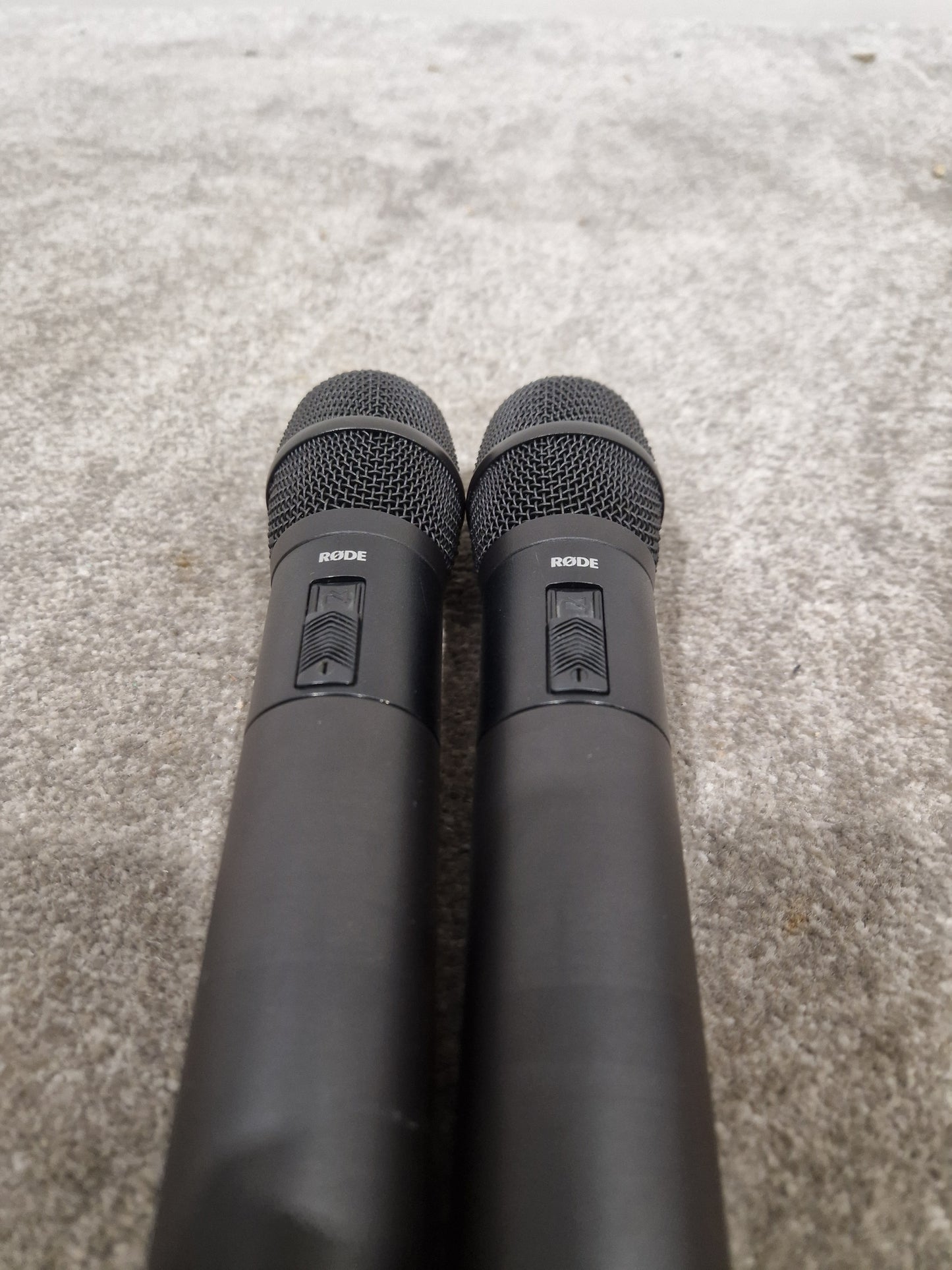 Rode Link TX-M2 Microphone Pair - Wireless Digital System - Excellent w/ Battery Packs & Recharge Hub