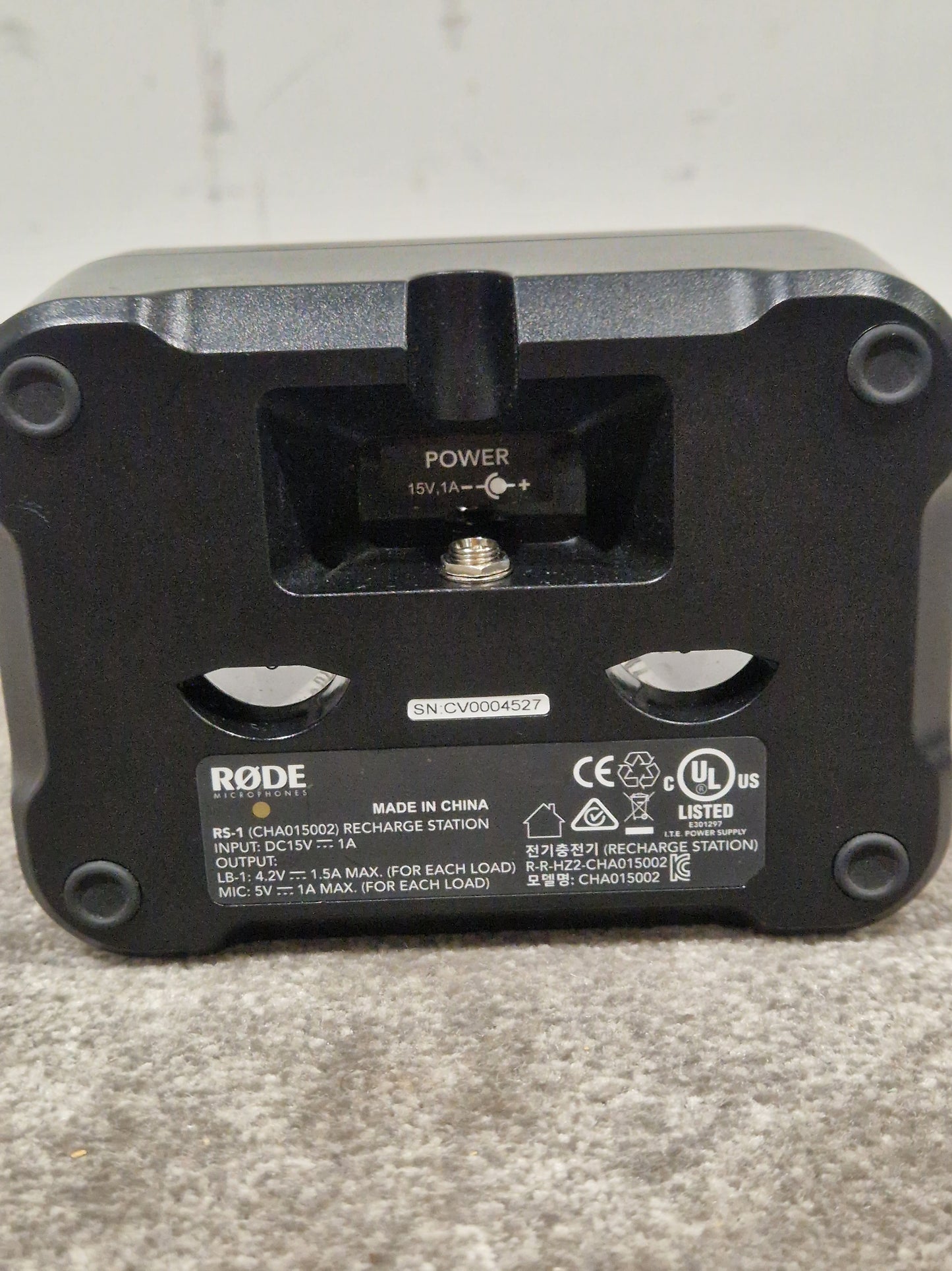 Rode Link TX-M2 Microphone Pair - Wireless Digital System - Excellent w/ Battery Packs & Recharge Hub