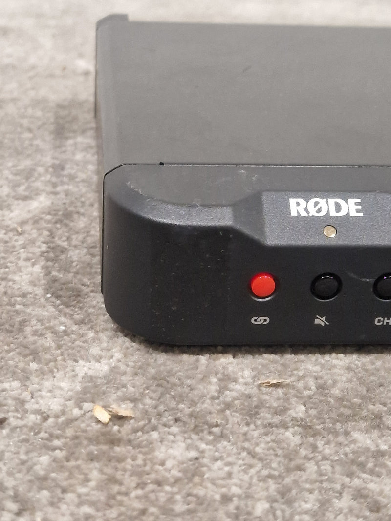 Rodelink RX-DT Transmitter - Professional Audio Transmitter - Good w/ Power Supply - Image 2