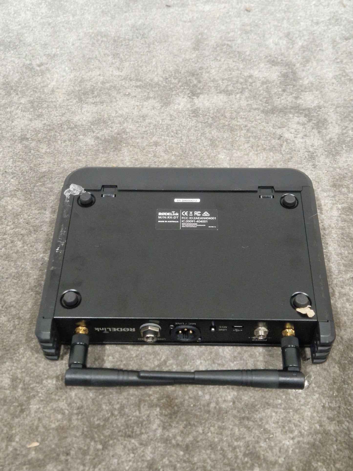 Rodelink RX-DT Transmitter - Professional Audio Transmitter - Good w/ Power Supply