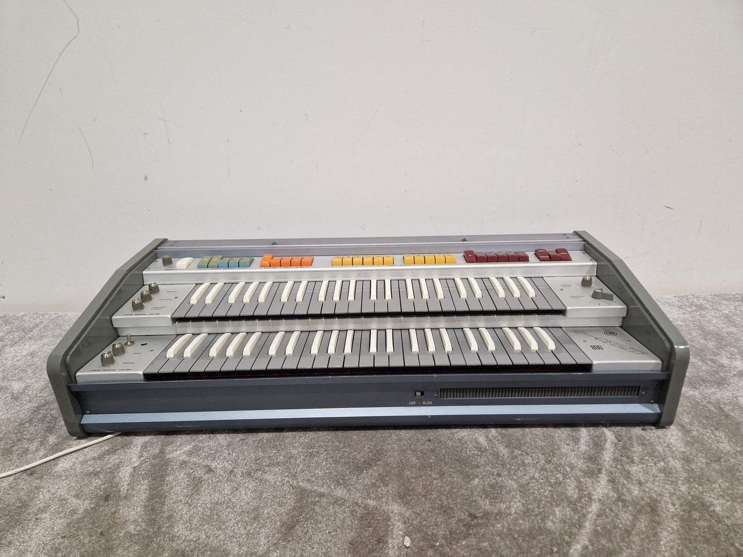 CRB Diamond 800 Organ - Rare Reverse Keys Model - Good w/ Power Supply & Hard Case