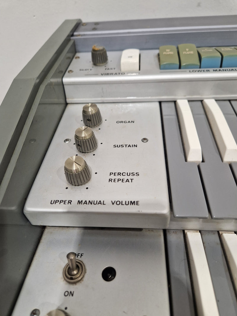CRB Diamond 800 Organ - Rare Reverse Keys Model - Good w/ Power Supply & Hard Case - Image 14