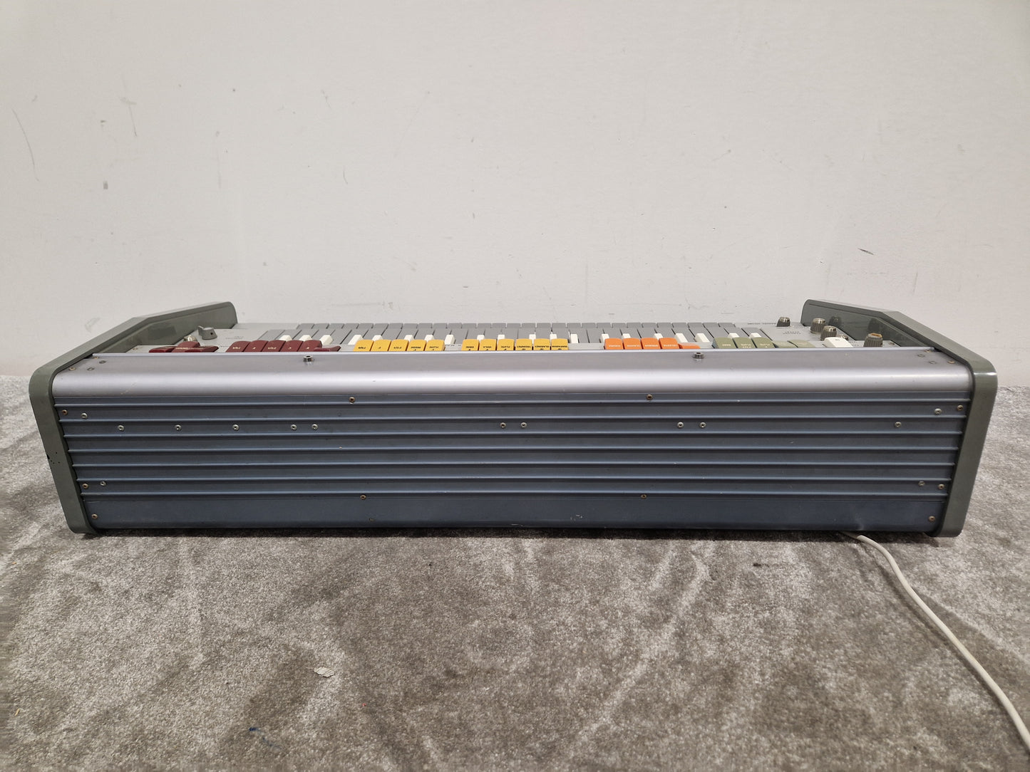 CRB Diamond 800 Organ - Rare Reverse Keys Model - Good w/ Power Supply & Hard Case