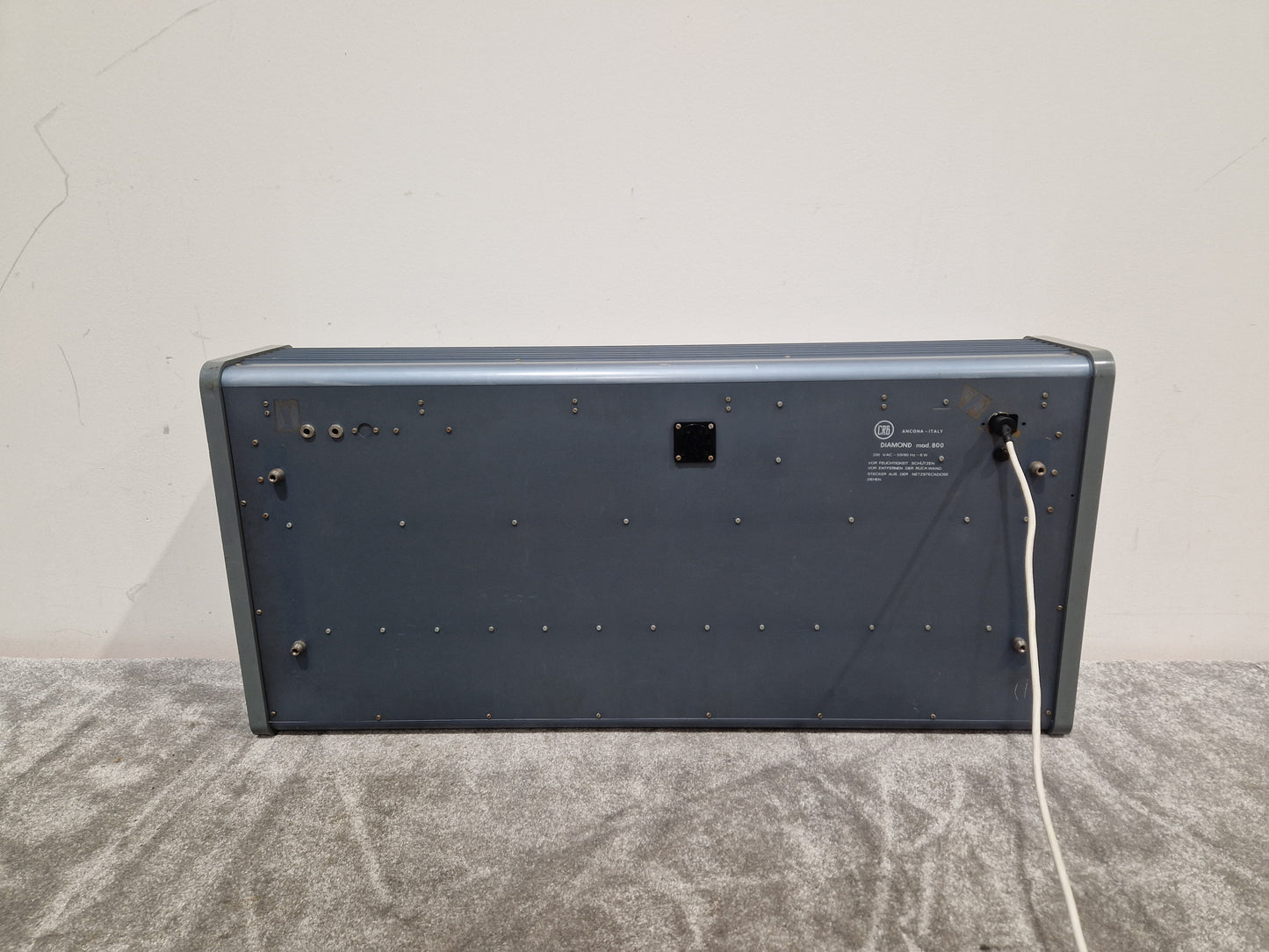 CRB Diamond 800 Organ - Rare Reverse Keys Model - Good w/ Power Supply & Hard Case