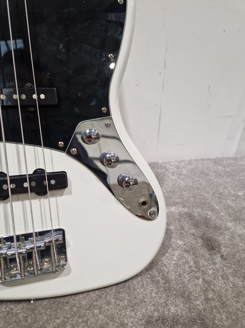 Fender Squier Jazz Bass Guitar White - Classic Tone Electric Bass ICS18089845 - Excellent w/ & Full set Up - Image 2